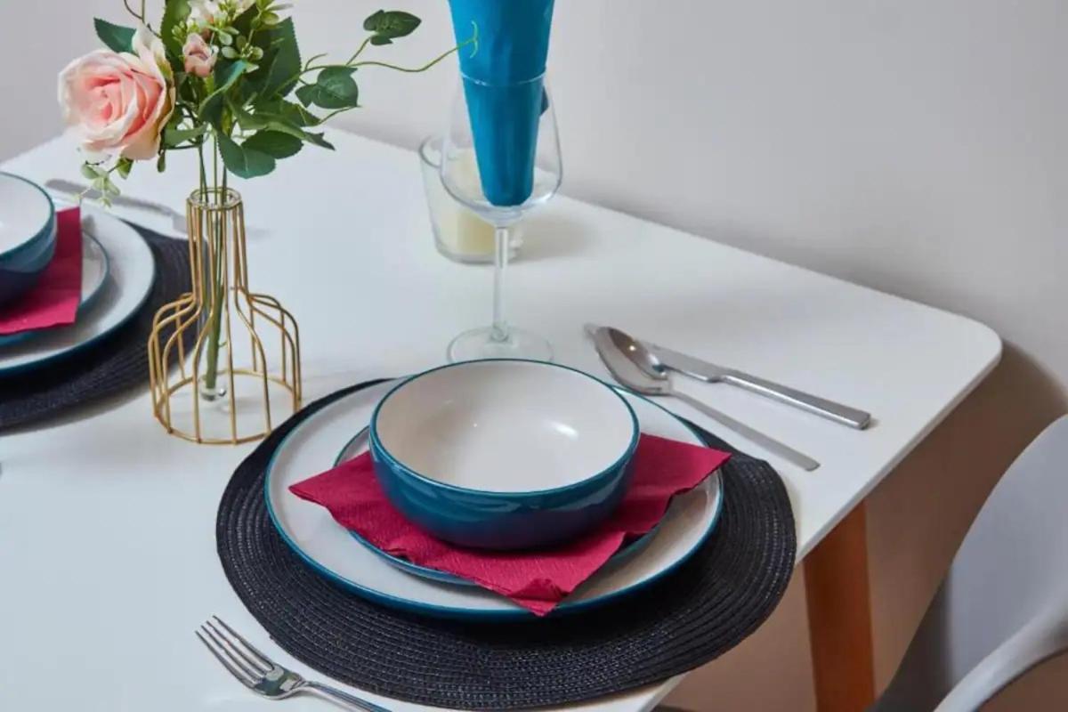 Beautiful 1 Bedroom Flat In Leeds - Sleeps 4 Eksteriør billede